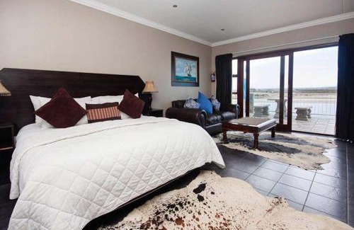 Bluewater Bay House | Pirates Lodge