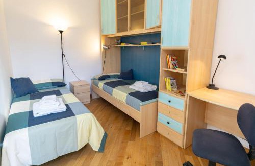 Pisa City Centre Apartment | PISA CENTER - FREE WIFI & AC - 10min PISA TOWER - DIMORA DEL MERCANTE