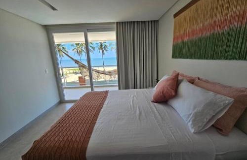 Barra do Sirinhaem House | Piscina aquecida, 5 suítes e pé na areia com vista espetacular!