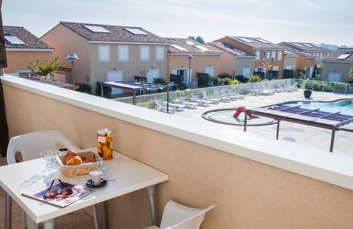 Latour-Bas-Elne Condo | Piscine sur place ! Appart avec Climatisation