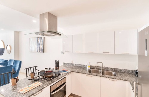 Zona Dorada Apartment | Piso 9 en Camino Al Mar | Acceso directo a playa