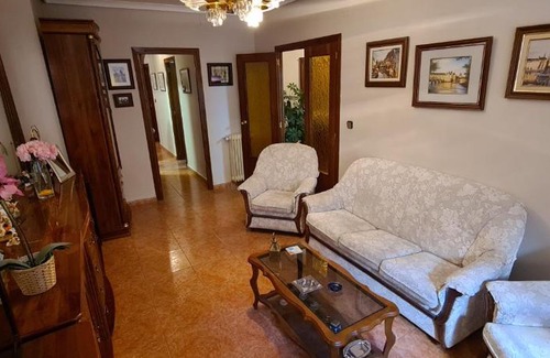 Albacete Apartment | Piso céntrico 3 dormitorios con 2 baños cerca de la feria