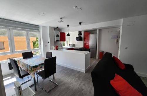 Leon Apartment | Piso centrico, Cerca de los hospitales y centro.