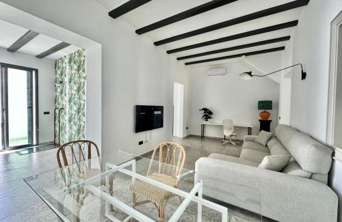 Alcala de Guadaira Apartment | Piso con patio,mascotas aptas