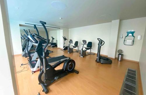 La Coruna Apartment | Piso de lujo con piscina y gym, a 2min de la playa