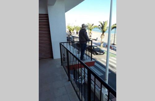 Molino del Chirrete Apartment | Piso en primera línea con wifi y vistas al mar