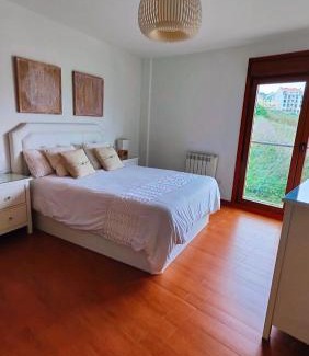 Malpica de Bergantinos Apartment | Piso playa de Malpica