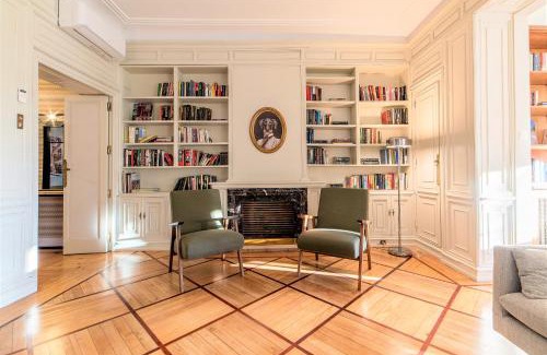 Moncloa - Arguelles Apartment | Piso típico madrileño con grandes terrazas cerca del Palacio Real