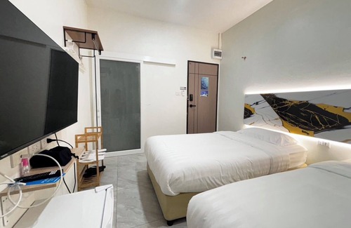 Pattaya Bay Hotel | PJ Hostel & Bar