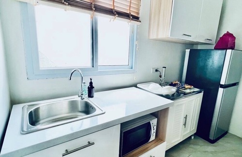 Pattaya Bay Hotel | PJ Hostel & Bar
