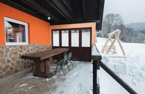 Canton 10 House | Planinska Kuća OBLAK