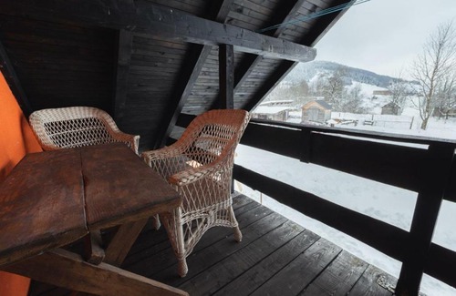 Canton 10 House | Planinska Kuća OBLAK