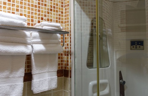 La Zurza Hotel | Platino Hotel & Casino