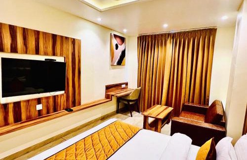 Itarsi Hotel | Platinum Resort