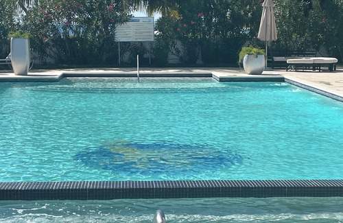 Quisqueya Apartment | PLAYA CORAL nCozy 2-bedroom apartment in charming Playa Juan Dolio with WiFi, AC