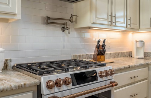 Dauphin Island House | Playa Larga | Open for 2026 bookings. Gulf front. Pool