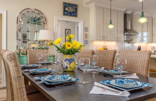 Dauphin Island House | Playa Larga | Open for 2026 bookings. Gulf front. Pool