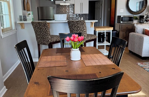 Columbus House | Pleasantly Charming 2-bedroom duplex in Wynnton Village Historic District.