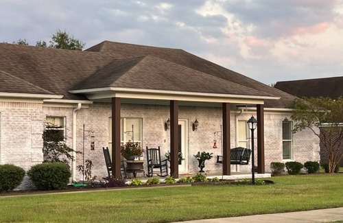 Oxford House | Please, no reservations at this time. Due to my wife's declining health.