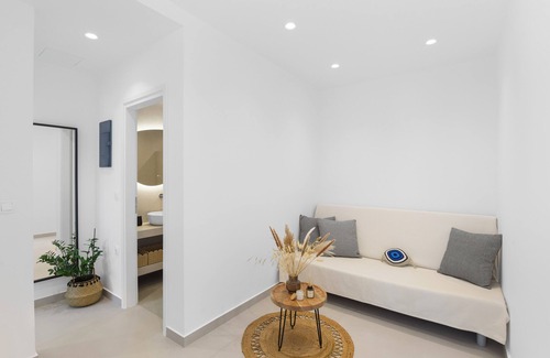 Naousa Apartment | Plori Suite 3