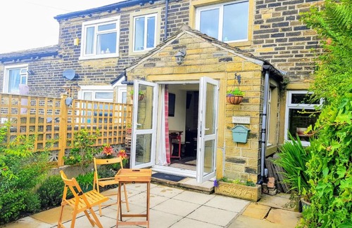 Halifax House | Plough Cottage 1830’s Miners Cottage Halifax