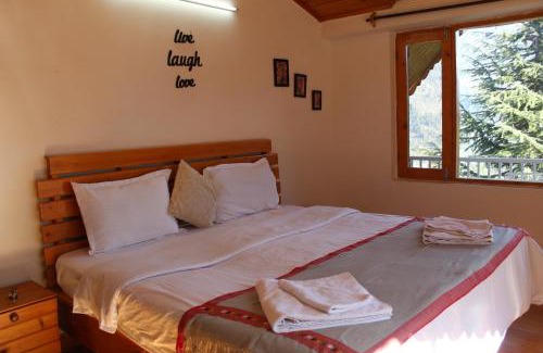 Manali Bed & Breakfast | Plumage
