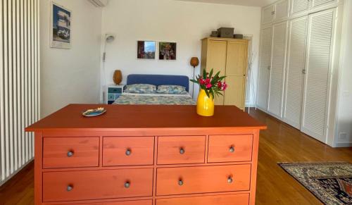 Ameglia Apartment | plumbago blue