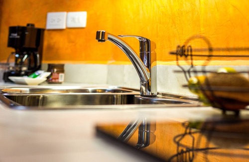 Centro Apartment | Plunge pool view! studio w/Netflix, wine cooler, etc. .9 mi. from central sq.