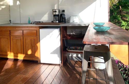 Bourail House | POÉ CÔTÉ LAGON