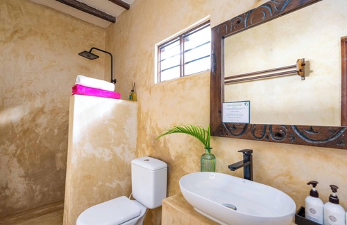 Kiwengwa Hotel | Poa Poa Bungalows