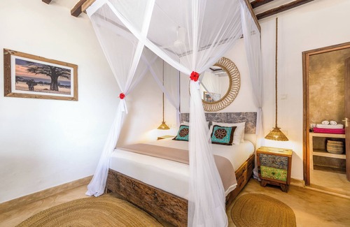 Kiwengwa Hotel | Poa Poa Bungalows