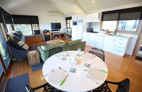 Wongarra Cottage | Points South By The Sea