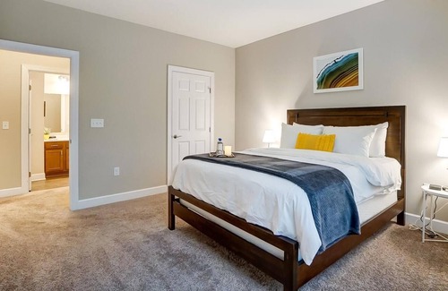 Westerville Apartment | Polaris Long-Stay 2BR w/Balcony + Gym + Pool!