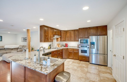 Pollock Pines Cabin | Pollock Pines Cabin: Game Room w/A/C & Heat!