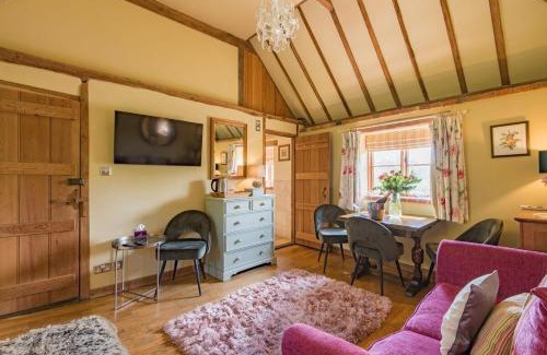 Abbess Roding House | Pond Cottage by Keepers Cottages