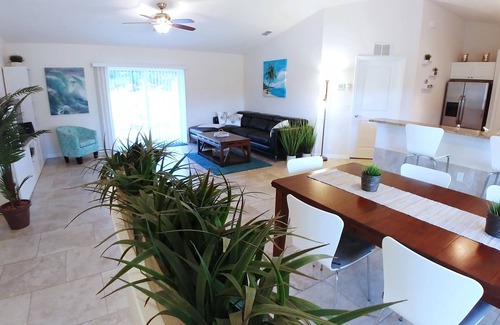 South Venice Villa | Pool & Beach – Pefect Getaway for Families - Enjoy Shark Teeth Hunting - WiFi