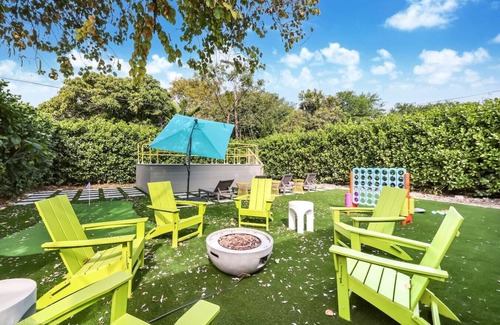 Buena Vista House | Pool + Fire Pit + Karaoke