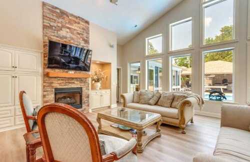 Camdenton House | Pool, Hot Tub and Pickleball Court Lake Ozarks Home