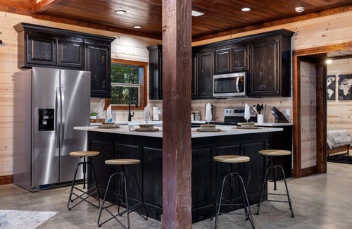 Pickens Cabin | Poolside Par-Tee · Putt & Swim: Mini Golf, Heated Pool & Shuffleboard