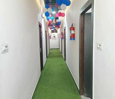 Hapur Hotel | POP 81067 The Signature Hotel