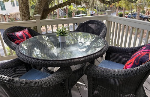 Spinnaker Beachhouses Villa | Popular Spinnaker Beach House! Close to Beach! Amenity Cards!