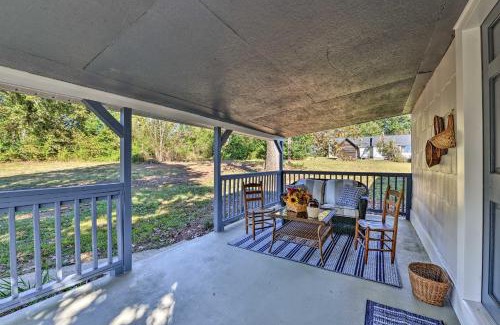 Hudson House | Porch, Fire Pit and Grill Blue Ridge Mtn Cottage!