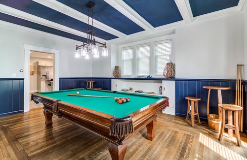 Port Clinton House | Port Clinton 4 Bdrm Luxury-2 blocks from beach