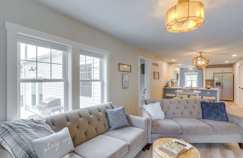 Port Clinton Cottage | Port Clinton Vacation Rental w/Boat Dock & Grill!