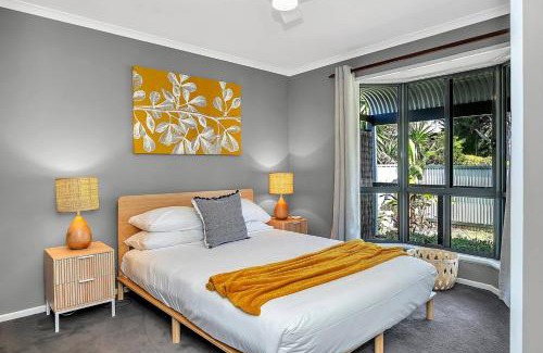 Port Willunga House | Port Parade - Poolside BBQs and Modern Beach Living