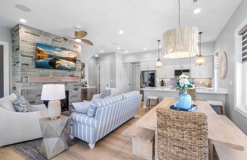 Ottawa House | Port Place Paradise 4 bed 4 bath