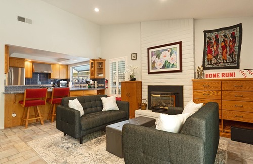 Lodi House | Port Place | Pool, Hot Tub, Fantastic Location! 3 Bedrooms, 2 Bathrooms, +Office