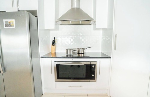 Port Victoria House | Port Victoria Getaway.com