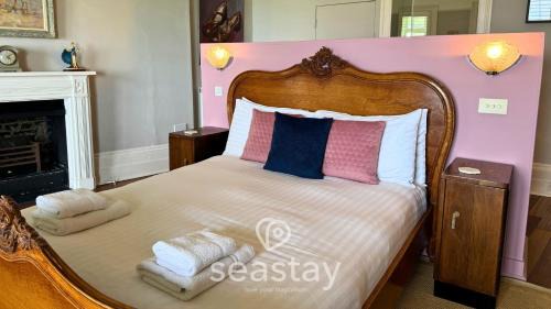 Ramsgate House | Port View Elegance & Splendour, Seaview & Parking