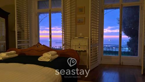 Ramsgate House | Port View Elegance & Splendour, Seaview & Parking